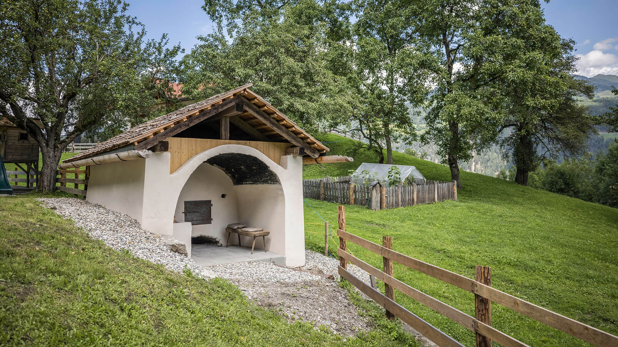 Kleine Hütte um Brot zu backen - Oberplunerhof