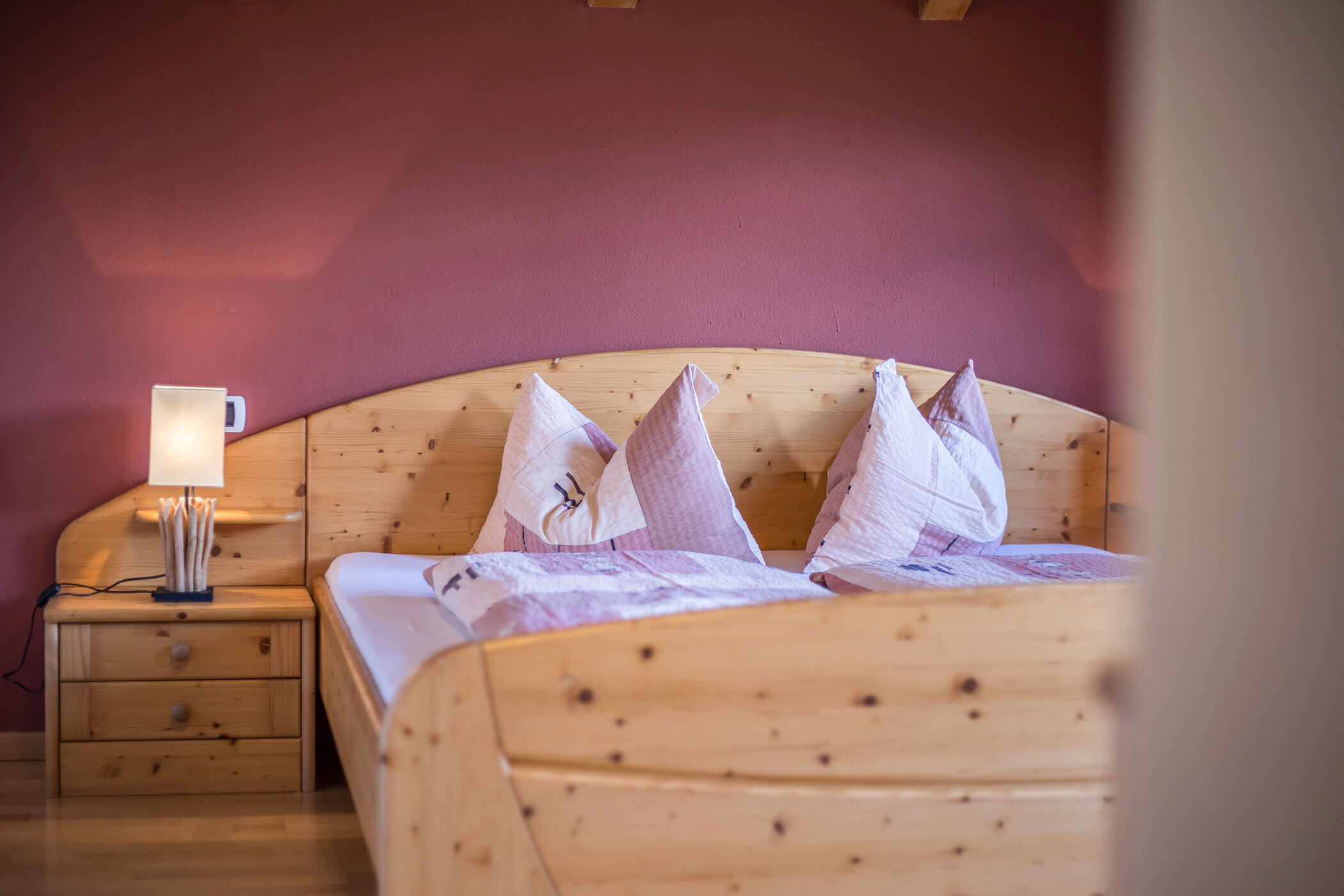 Schlafzimmer im Apartment Gitschberg mit Doppelbett - Oberplunerhof